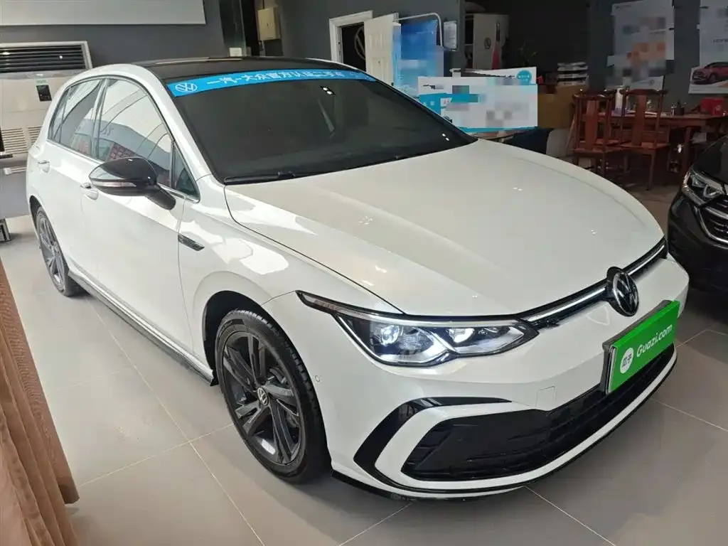 Volkswagen Golf 2023 из CN, фото 4