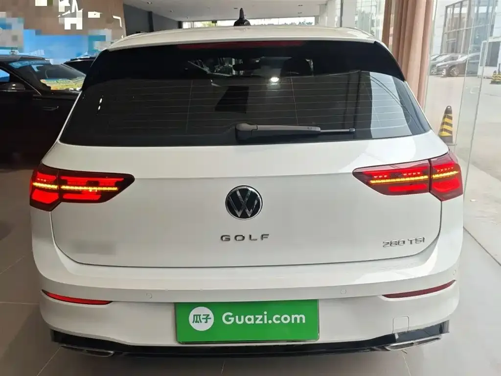 Volkswagen Golf 2023 из CN, фото 6