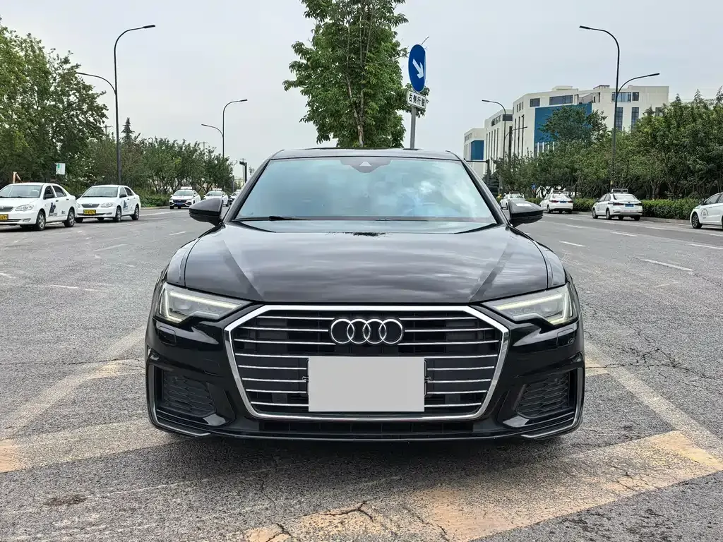 Audi A6L 2022 из CN, фото 2