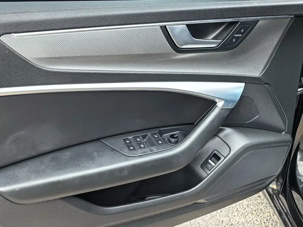 Audi A6L 2022 из CN, фото 7