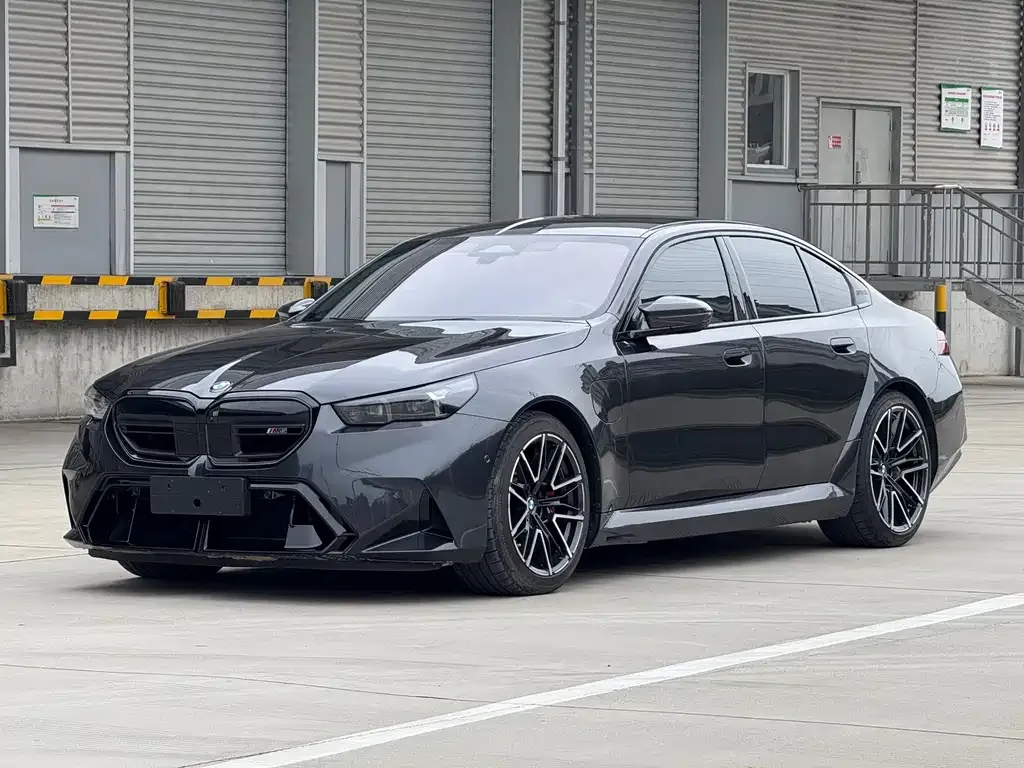 BMW M5 New Energy 2025 из CN, фото 1