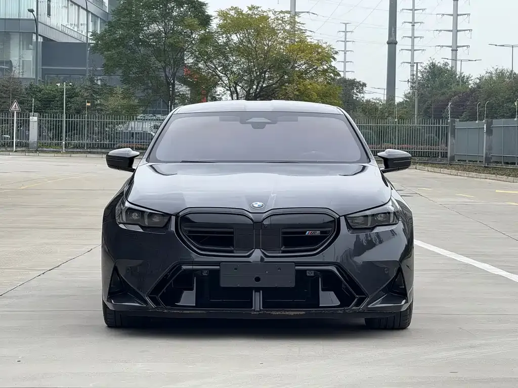 BMW M5 New Energy 2025 из CN, фото 2