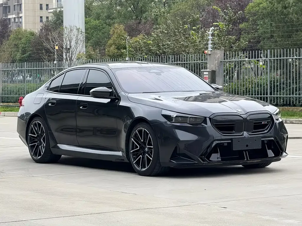 BMW M5 New Energy 2025 из CN, фото 3