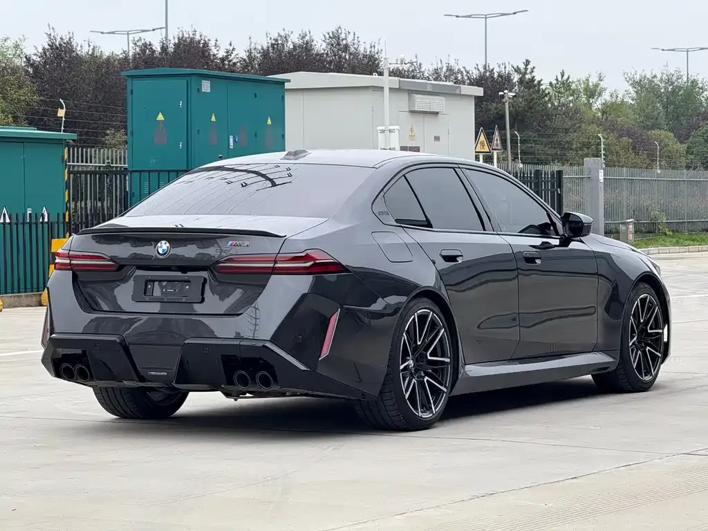 BMW M5 New Energy 2025 из CN, фото 6