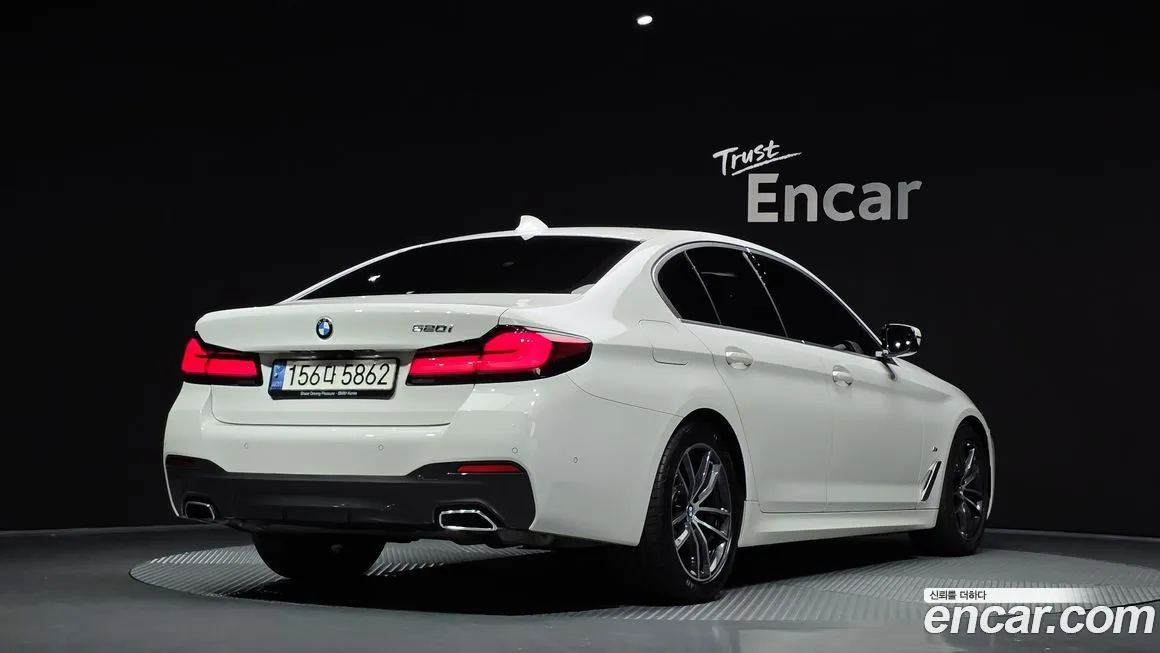 BMW 5-Series 2022 из KR, фото 2