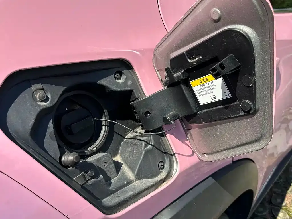 Lexus UX New Energy — фото 8
