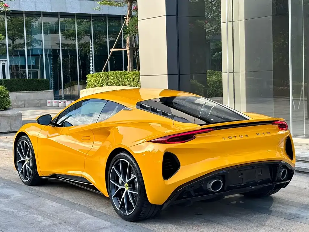 Lotus Emira 2024 из CN, фото 10