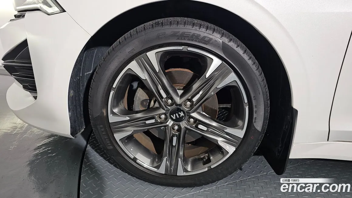 Kia K5 — фото 5