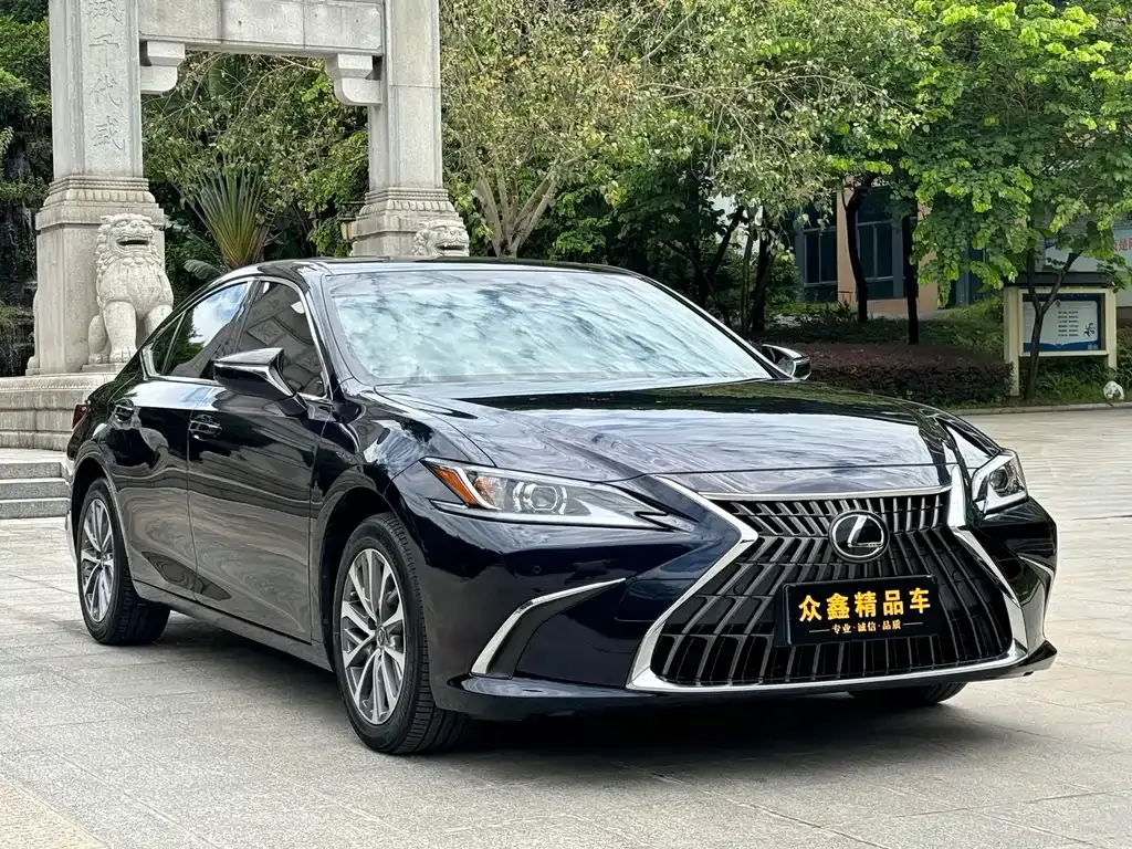 Lexus ES — фото 3