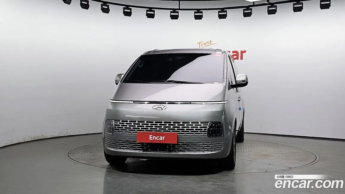 Hyundai Staria — фото 3