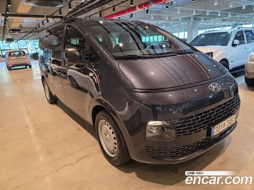 Hyundai Staria — фото 2