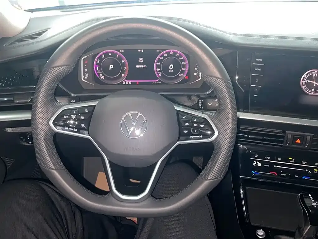 Volkswagen Passat 2024 из CN, фото 4
