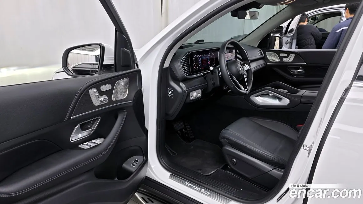 Mercedes-Benz GLE-Class — фото 10