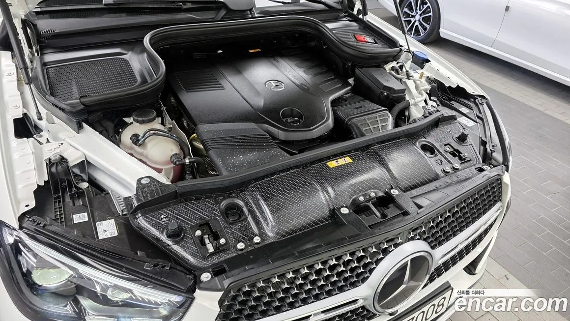 Mercedes-Benz GLE-Class — фото 6