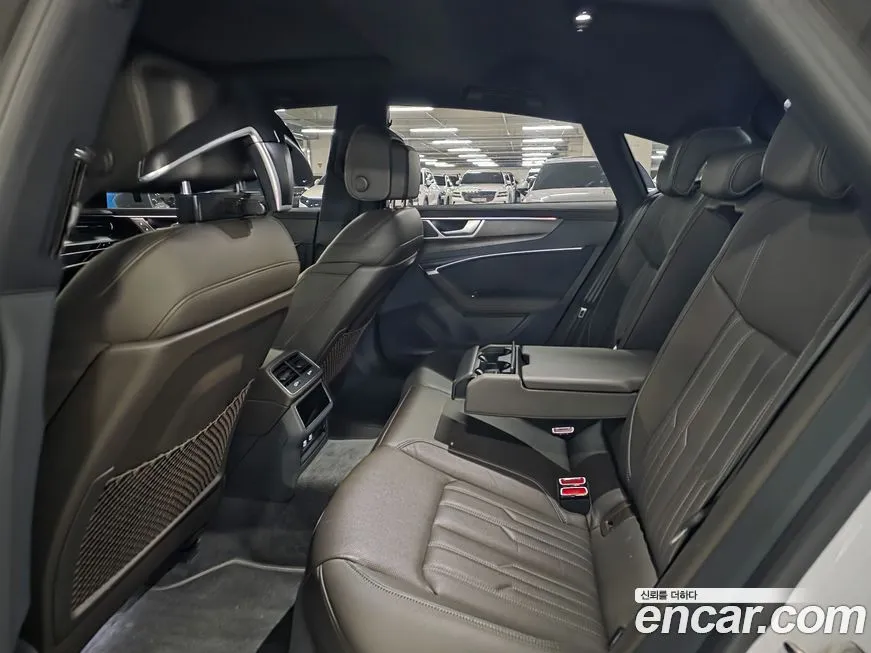 Audi A7 2021 из KR, фото 8