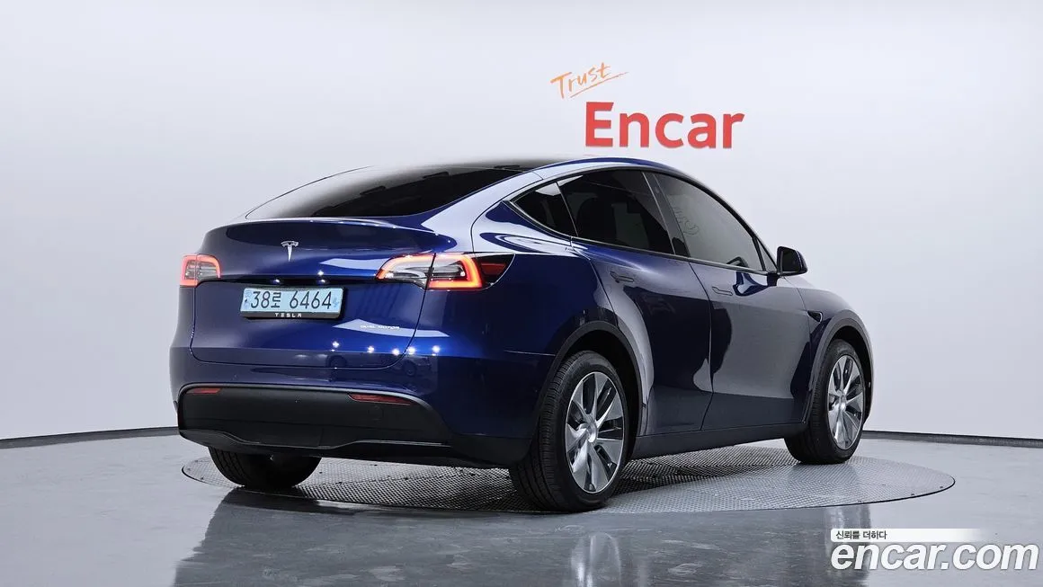 Tesla Model Y 2021 из KR, фото 2