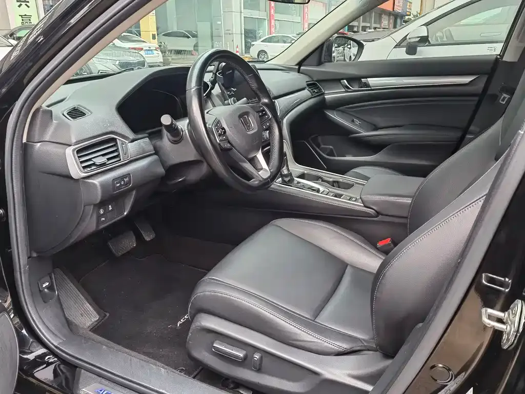 Honda Accord 2021 из CN, фото 7