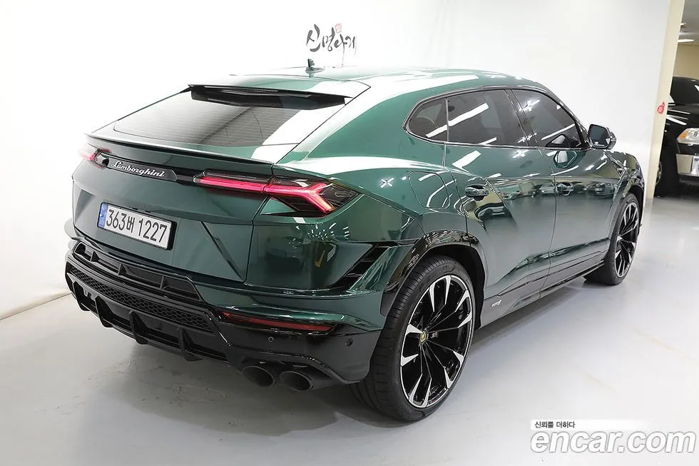 Lamborghini Urus — фото 4