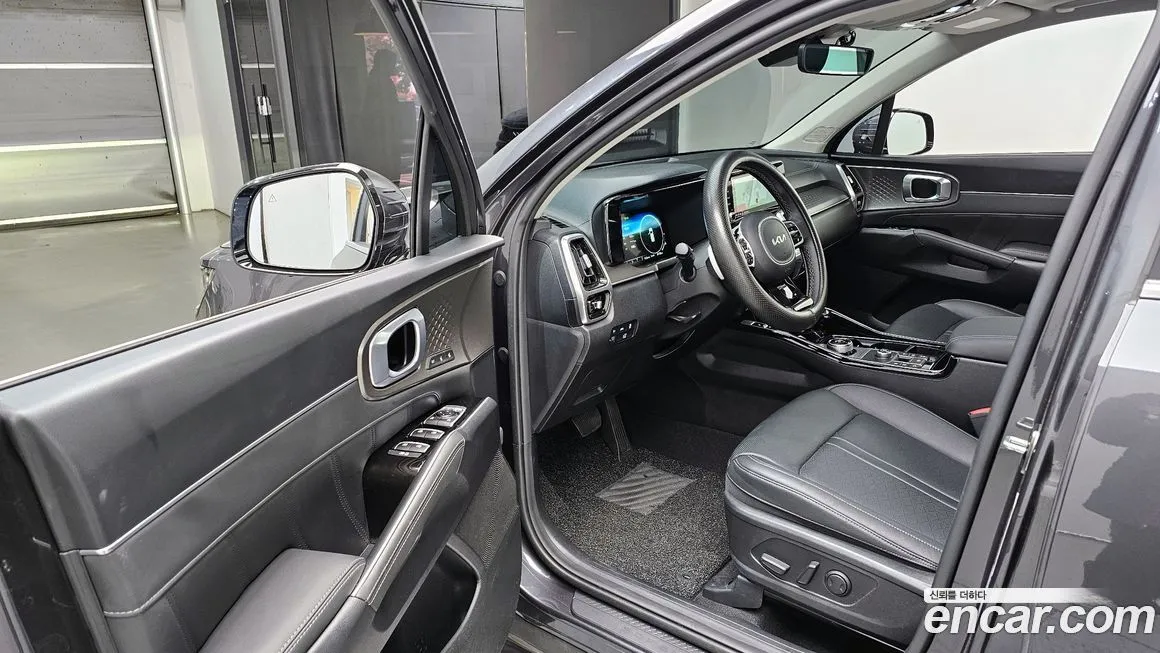 Kia Sorento — фото 10