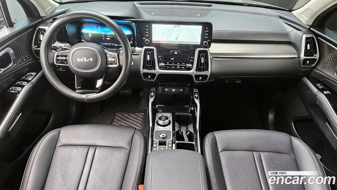 Kia Sorento — фото 7