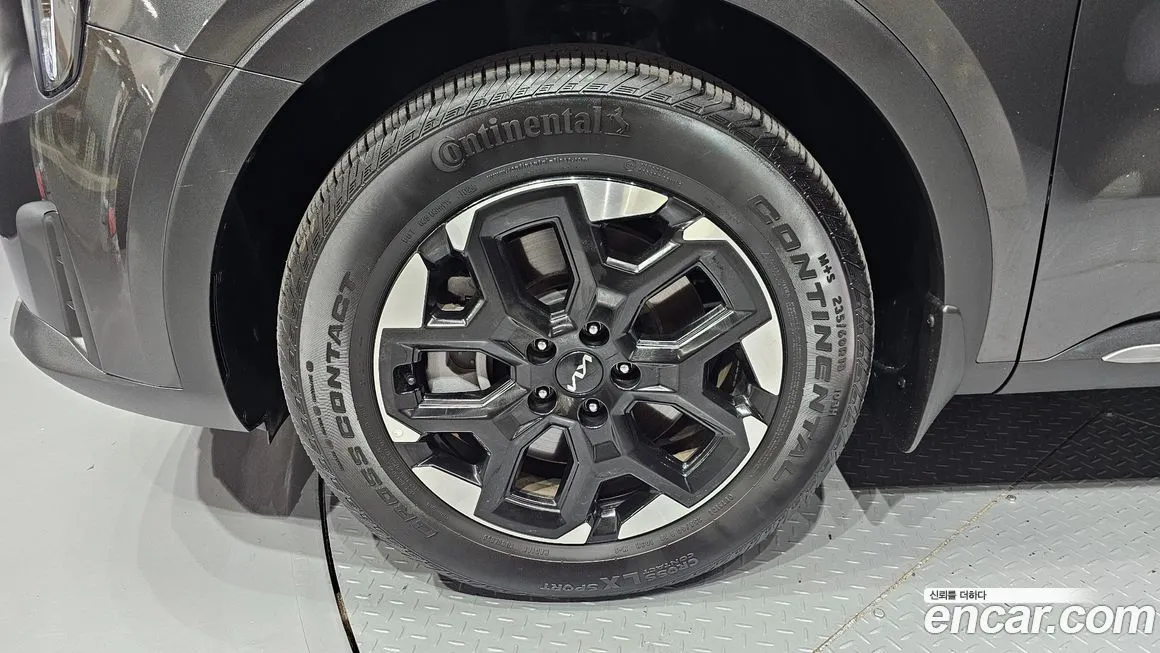 Kia Sorento — фото 5