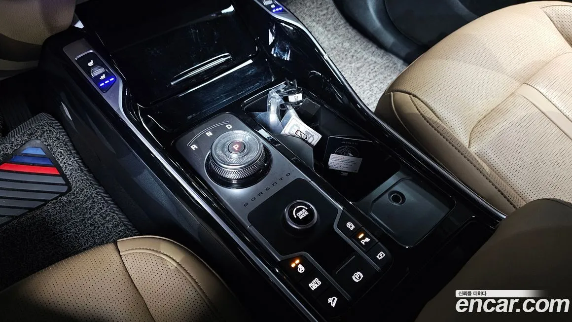 Kia Sorento — фото 9