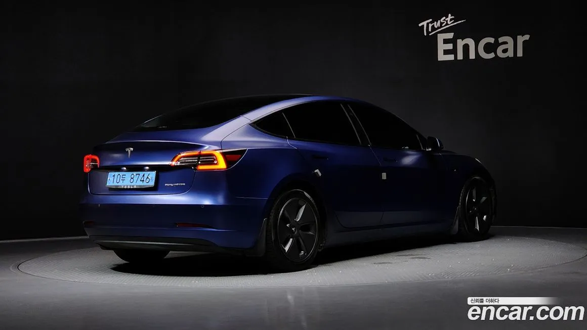 Tesla Model 3 — фото 2