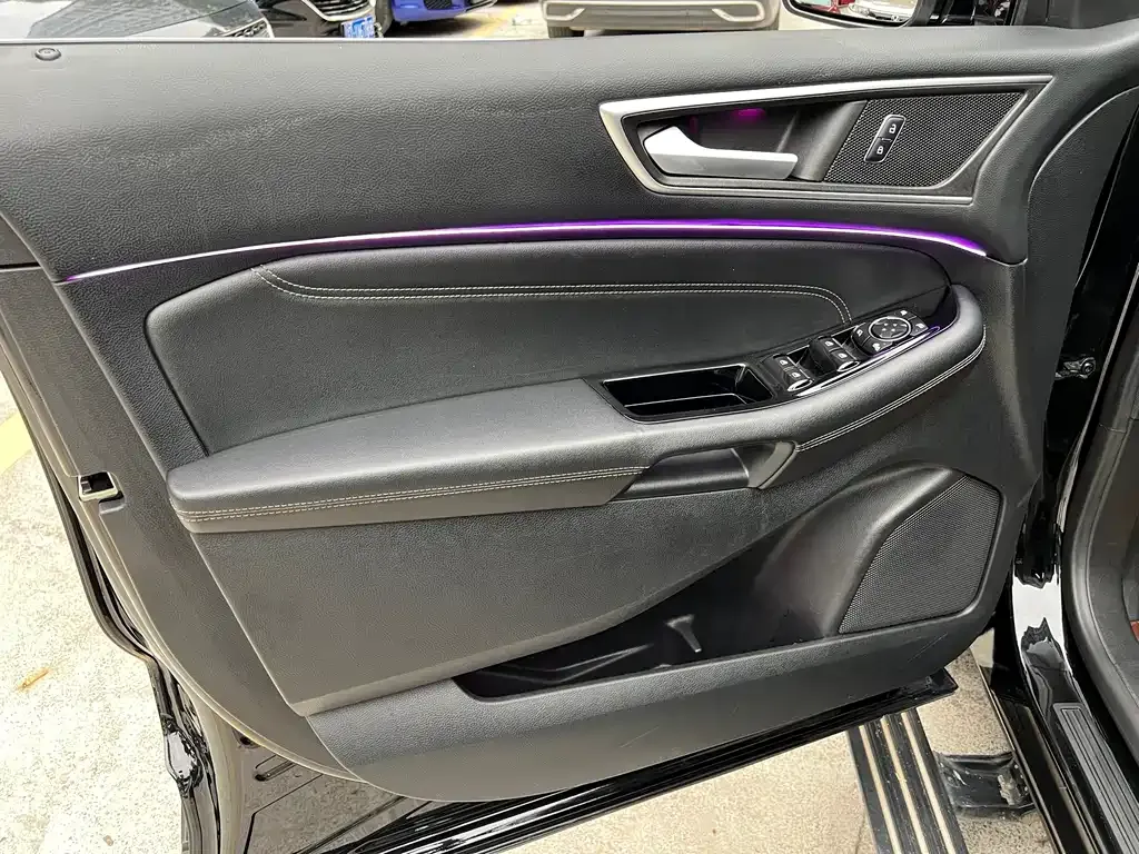 Ford Edge 2021 из CN, фото 7