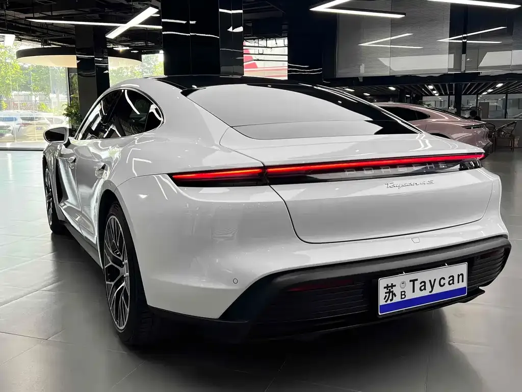 Porsche Taycan 2021 из CN, фото 3