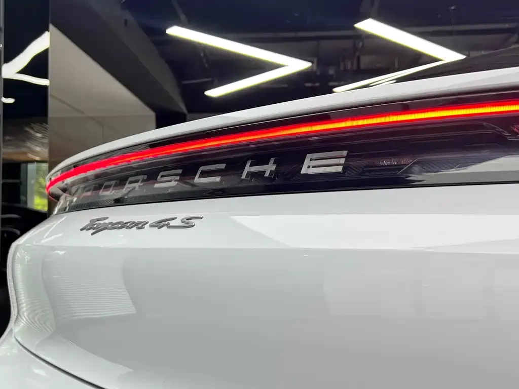 Porsche Taycan 2021 из CN, фото 4