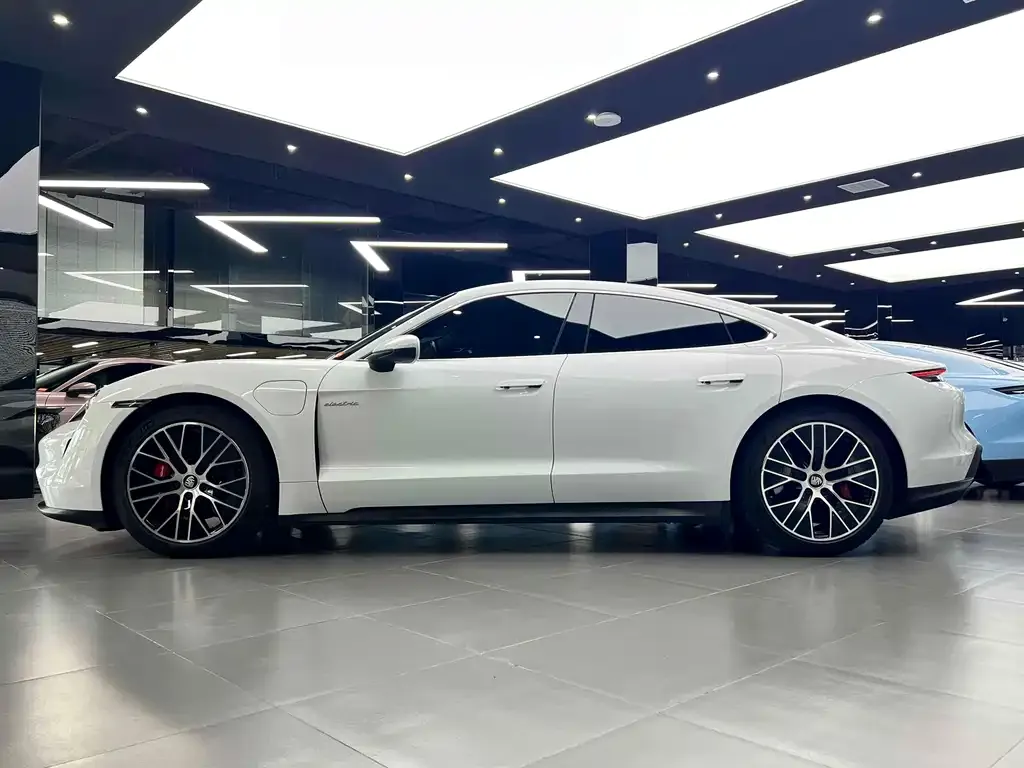 Porsche Taycan 2021 из CN, фото 6