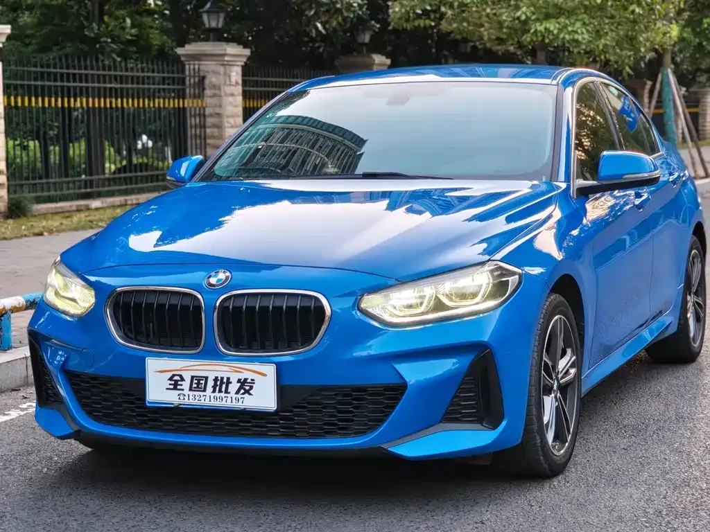 BMW 1 Series 2021 из CN, фото 1