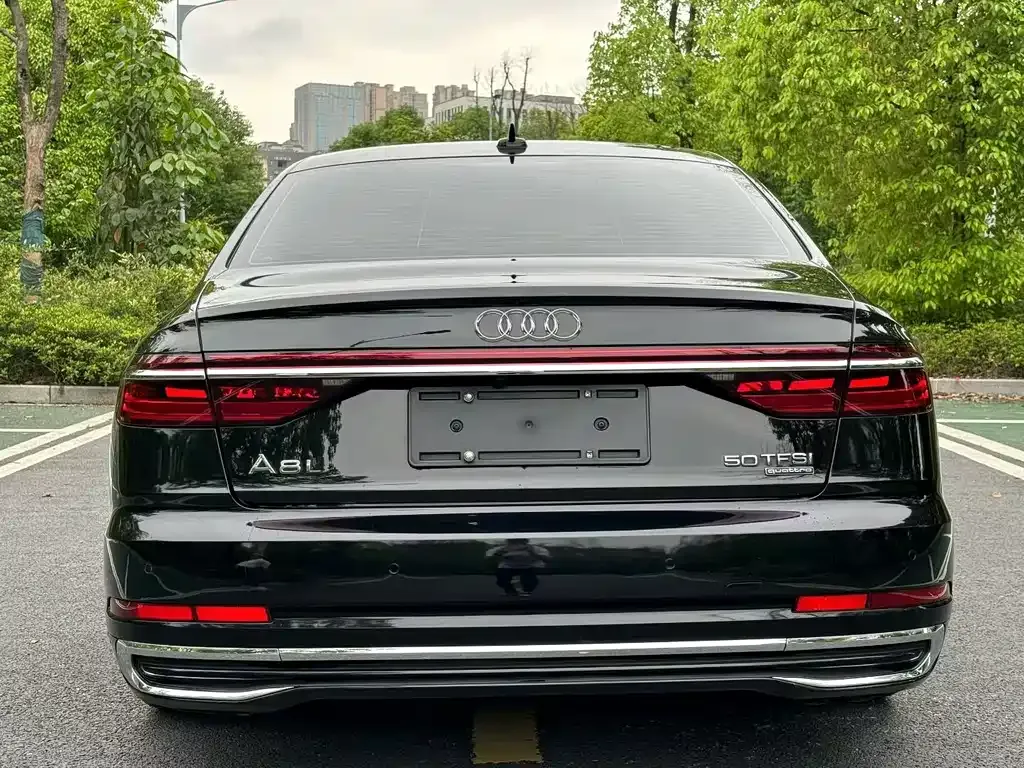 Audi A8 2024 из CN, фото 5