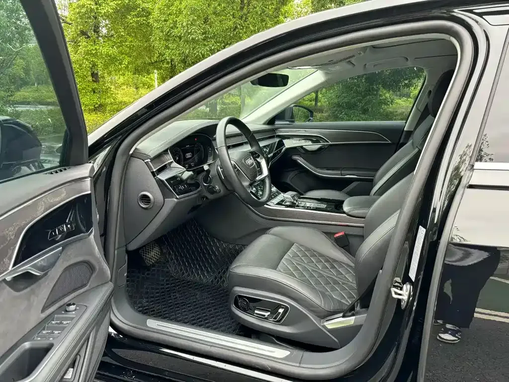 Audi A8 2024 из CN, фото 7