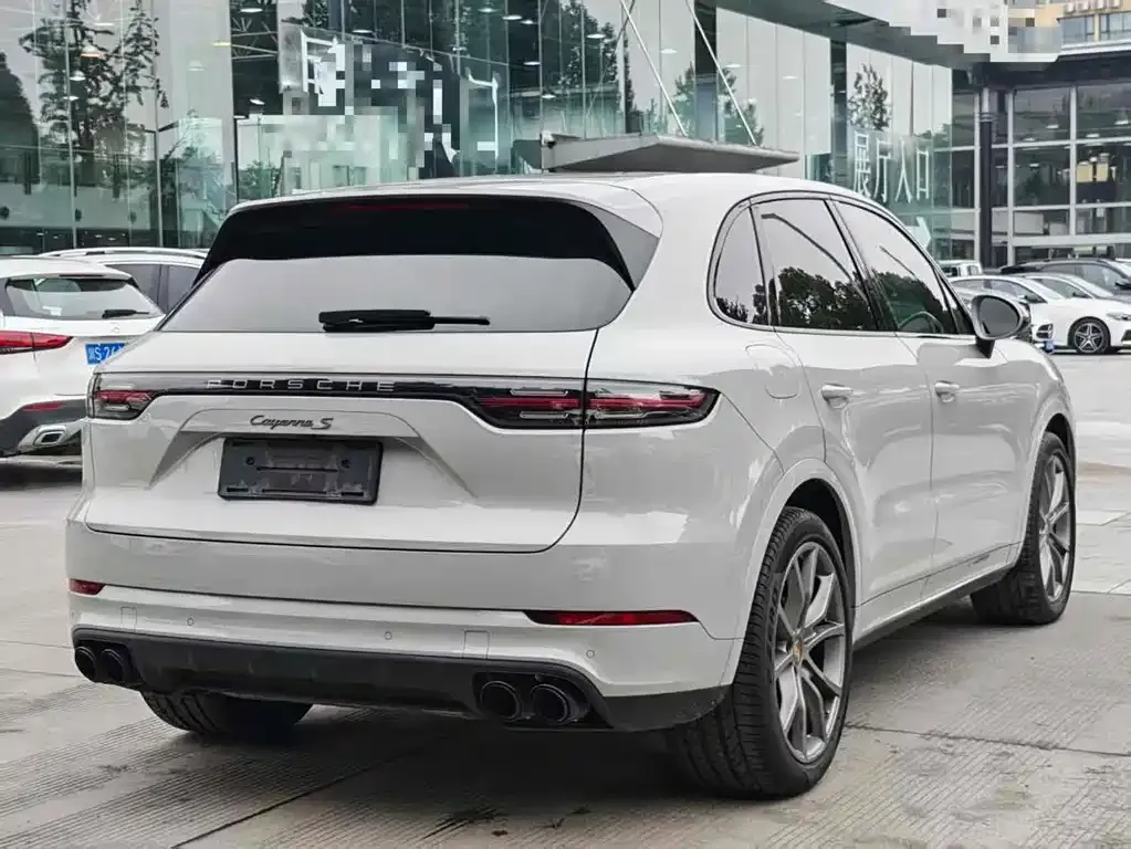 Porsche Cayenne 2023 из CN, фото 5