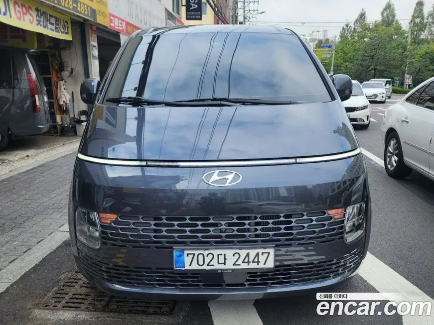 Hyundai Staria — фото 1
