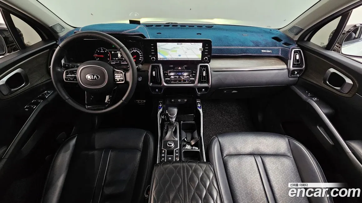 Kia Sorento — фото 7