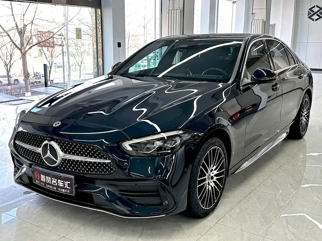 Mercedes-Benz C-Class — фото 1