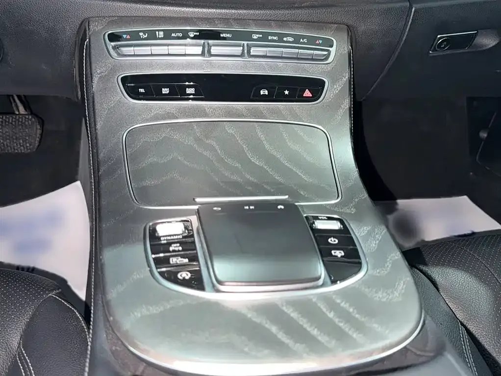 Mercedes-Benz E-Class 2023 из CN, фото 6