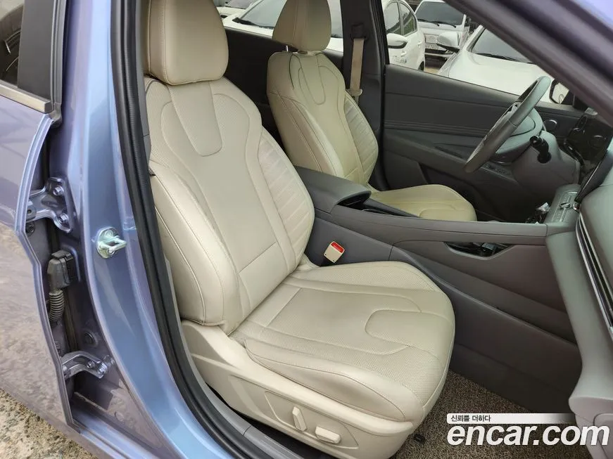 Hyundai AVANTE — фото 10