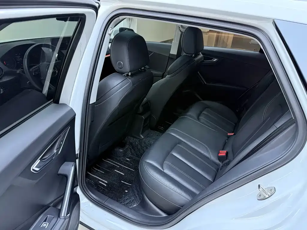 Audi Q2L 2022 из CN, фото 8