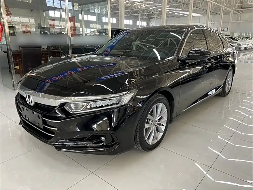 Honda Accord — фото 1