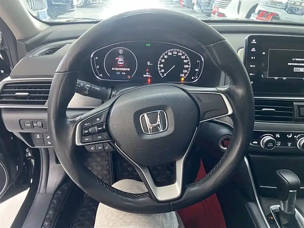 Honda Accord — фото 6