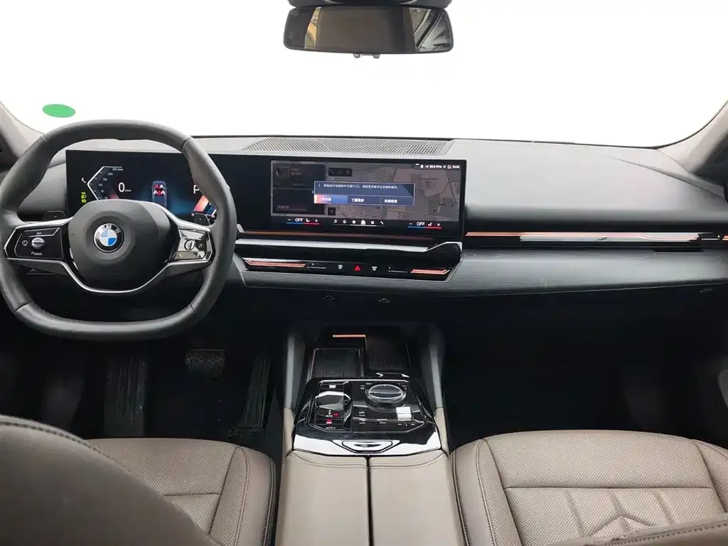 BMW 5 Series 2024 из CN, фото 7