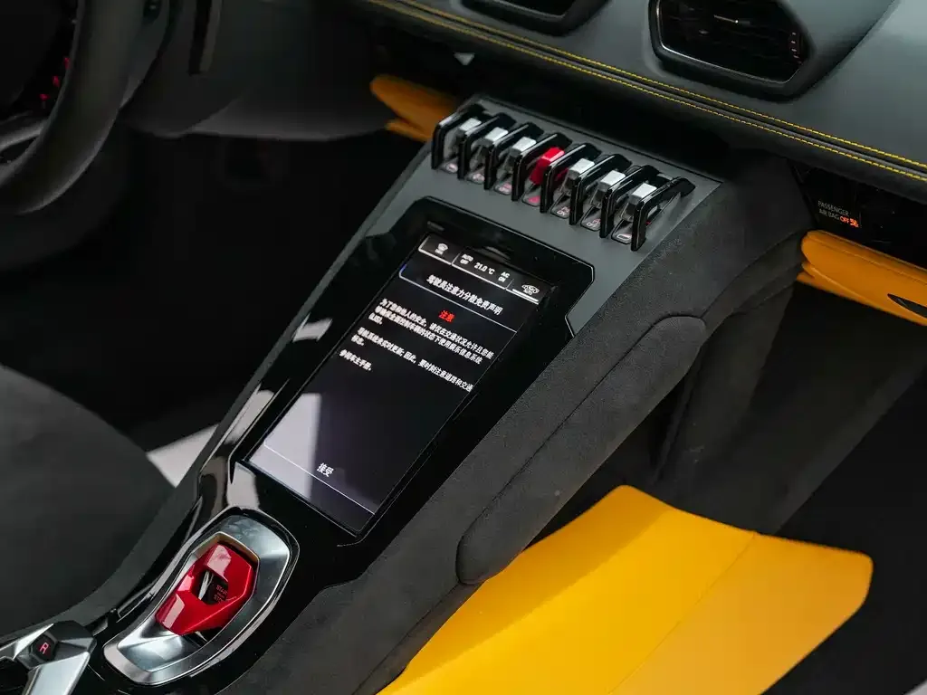 Lamborghini Huracan — фото 10