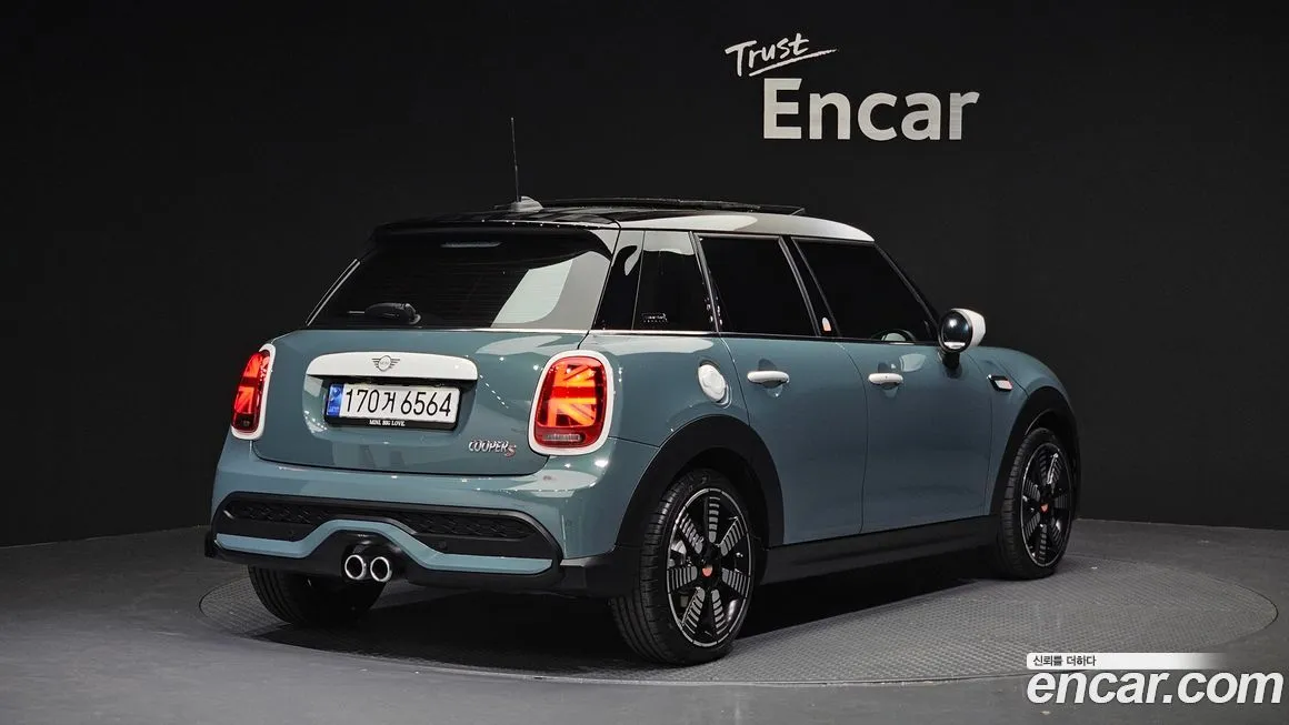 Mini Cooper 2023 из KR, фото 2