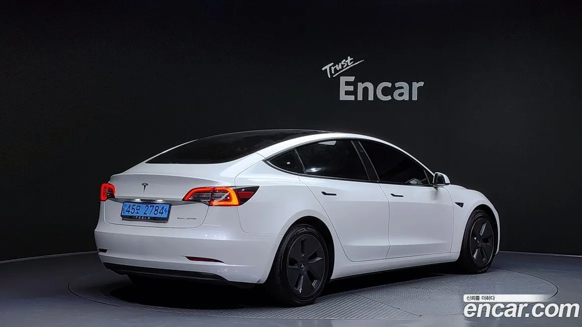 Tesla Model 3 2021 из KR, фото 2