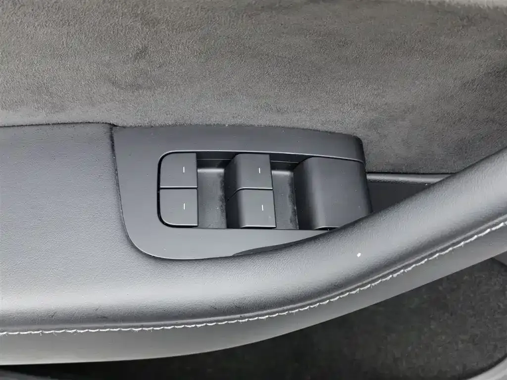 Tesla Model Y 2021 из CN, фото 9