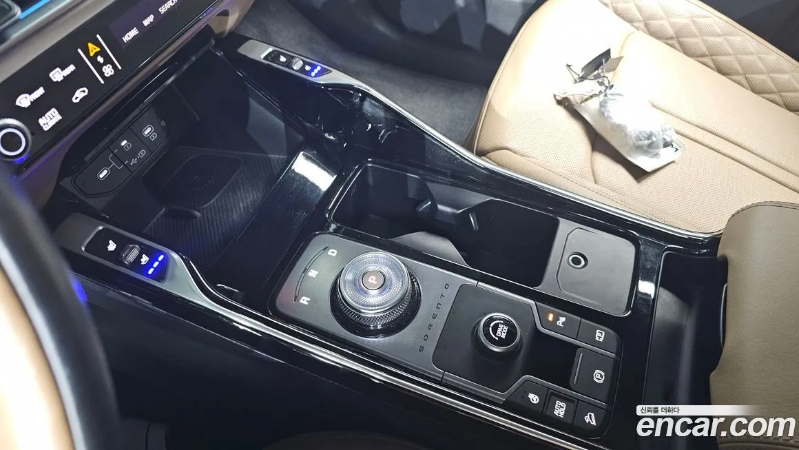 Kia Sorento — фото 9