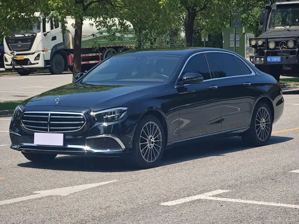 Mercedes-Benz E-Class 2023 из CN, фото 1